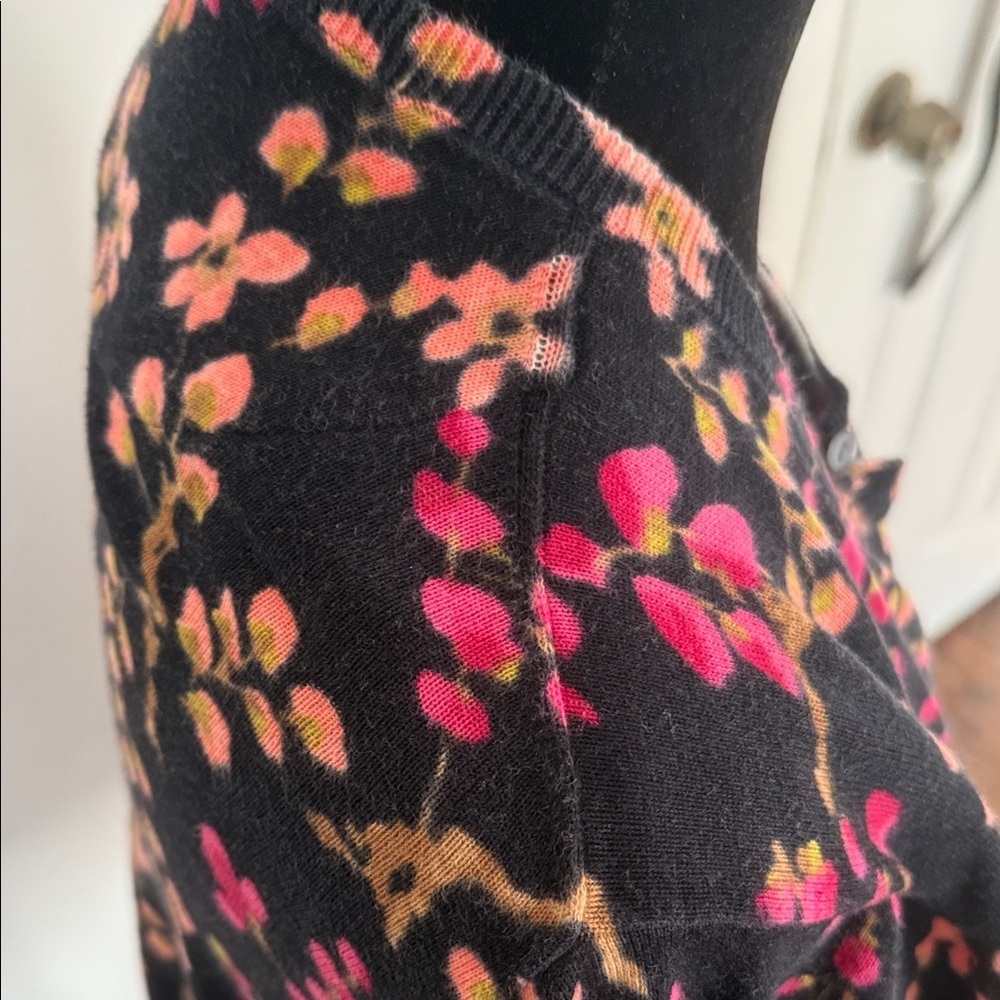Lands' End Women's Black Cardigan with Pink and Orange Floral - Picture 6 of 9